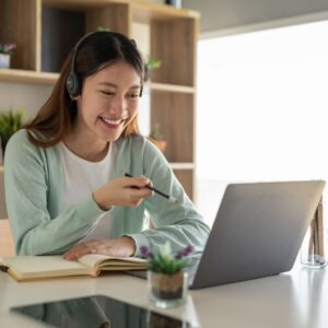 woman taking spanish class online